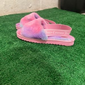 WOMENS JUICY COTURE FUZZY SLIPPERS